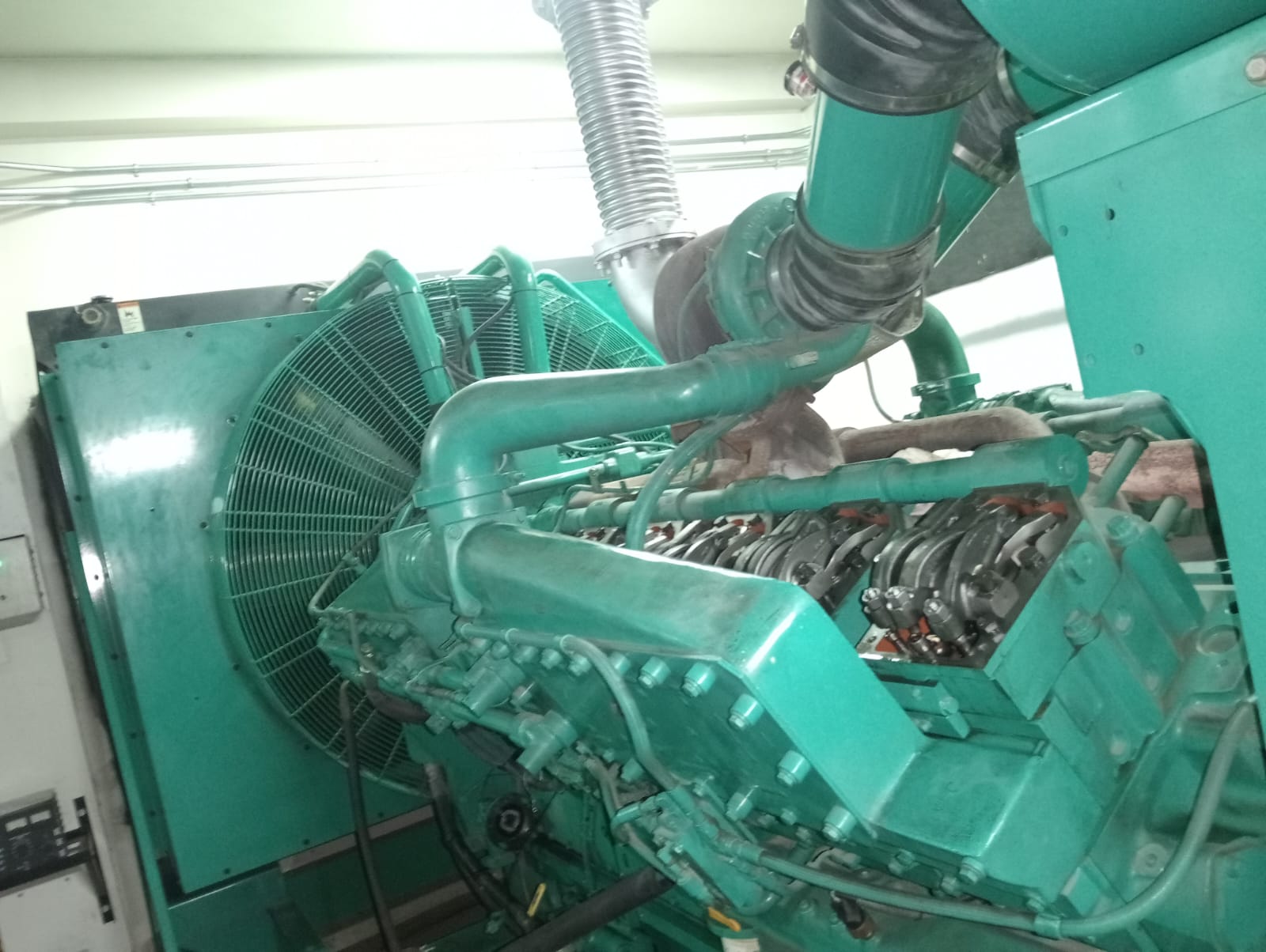 Sincronismo de grupos electrógenos en minería - foto 2